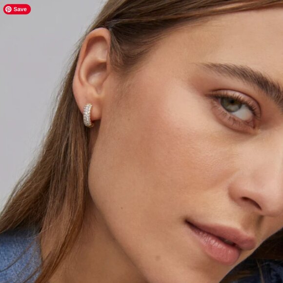 Kendra Scott Mikki Pave Huggie Earrings in Gold - Picture 2 of 5